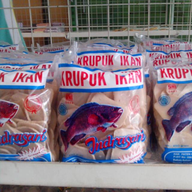 

KERUPUK IKAN INDRASARI (ISTIMEWA)