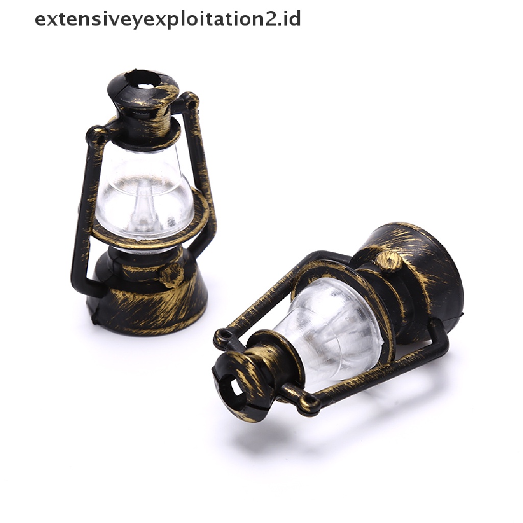 Miniatur Lampu Minyak Tanah Retro Warna Hitam Skala 1: 12 Untuk Rumah Boneka