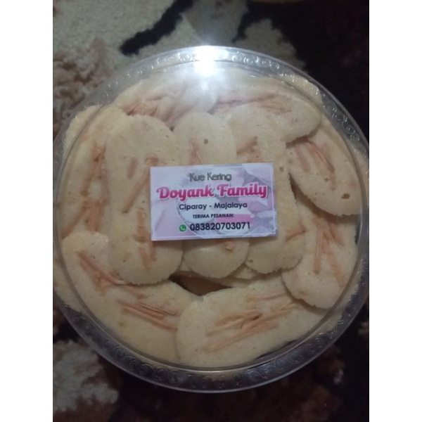 

kue lidah kucing