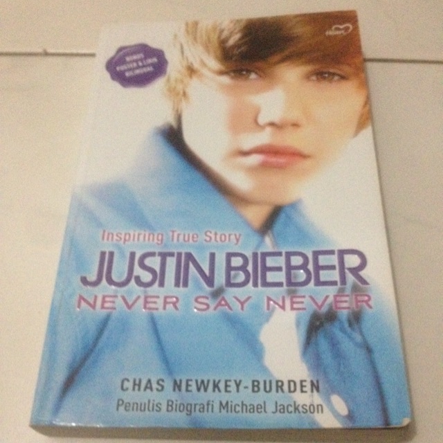 Buku Justin Bieber Inspiring True Story Justin Bieber Never Say Never Shopee Indonesia