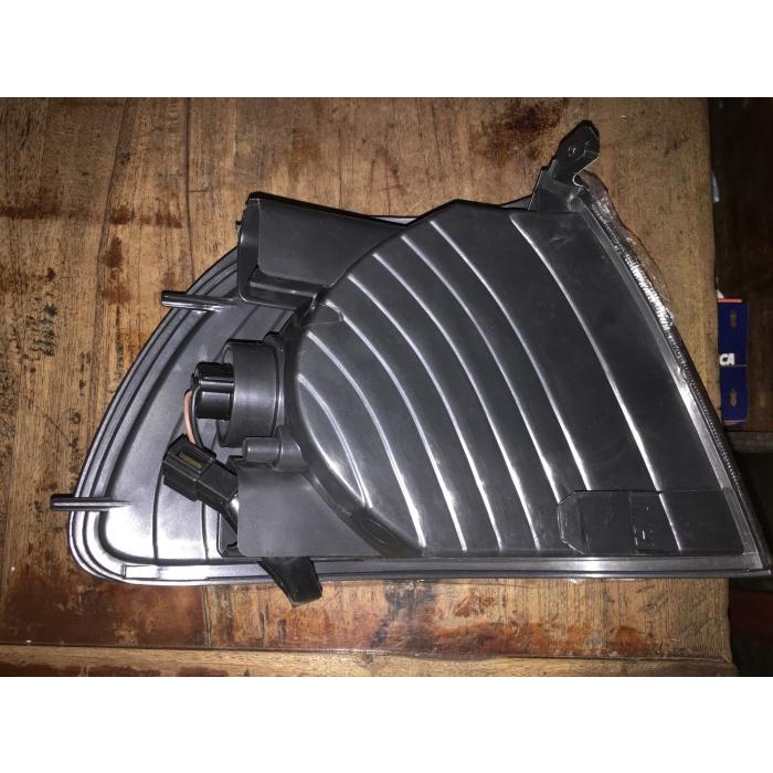 1 Buah Lampu Sen Sein Assy Toyota Kijang Kapsul Krista 2000 on