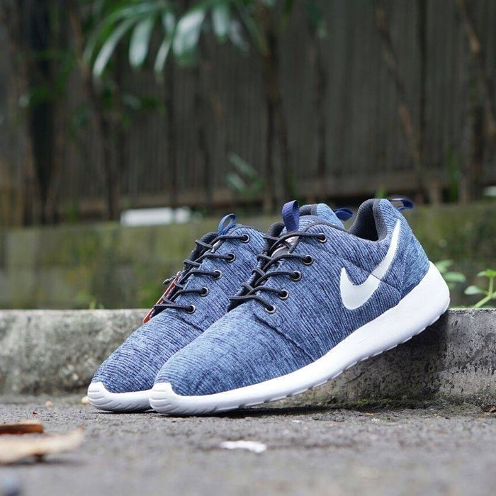 roshe run blue