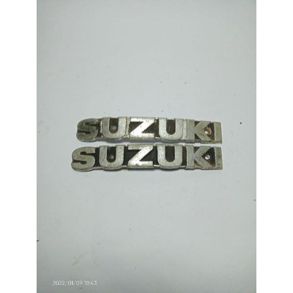 emblem tangki/ emblem tengki suzuki a100