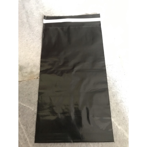 

polymailer hitam uk 20x30+4 cm isi 100 lembar