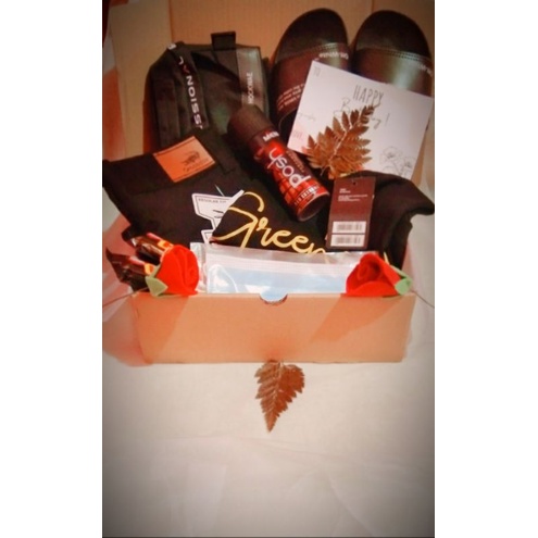 

SET HAMPERS LAKI2, SET GIFT BOX/HADIAH