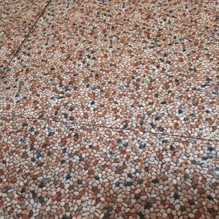 Keramik lantai kasar 40 x 40 carport kamar mandi teras riverstone