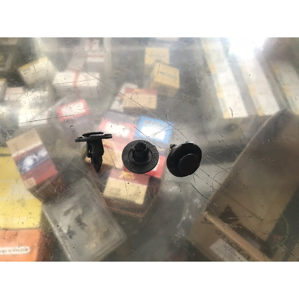 kancing klip bemper mobil avanza dan nissan original termurah