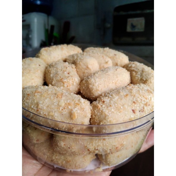 

KUE KACANG CRANCY KUE KERING MURAH DAN ENAK