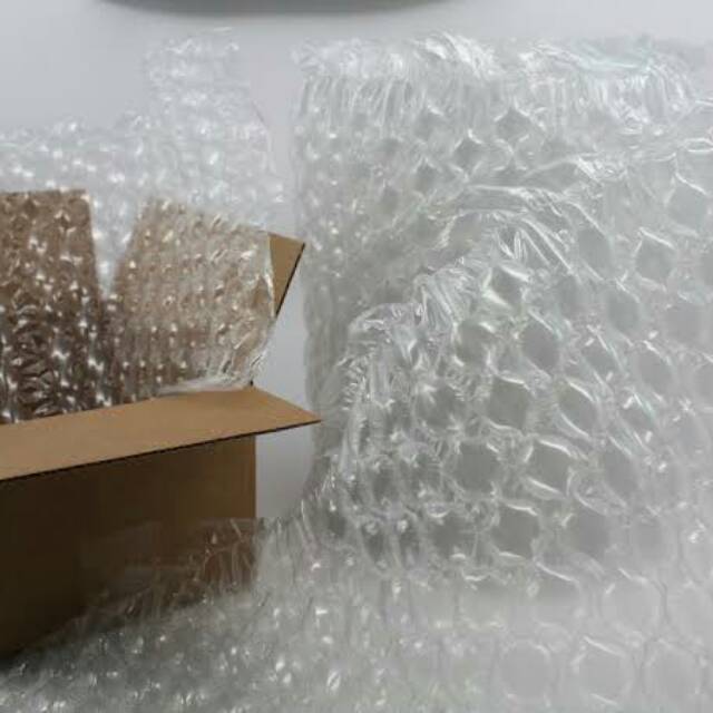 

Bubble wrap + Kardus