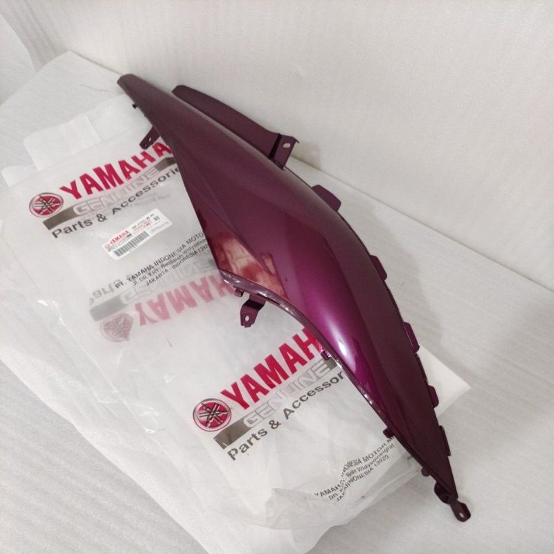 Tutup body belakang bagian KANAN warna Ungu Yamaha Mio Soul GT Original 1KP-F1721-00-P6 Distributor 
