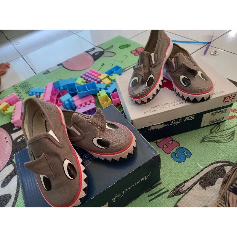 sepatu anak american eagle size 8 1/2