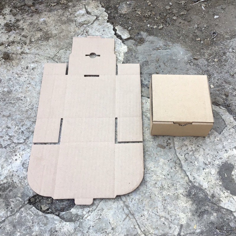 KARDUS BOX DIE CUT UK 10x10x5 CM KARTON POLOS-1