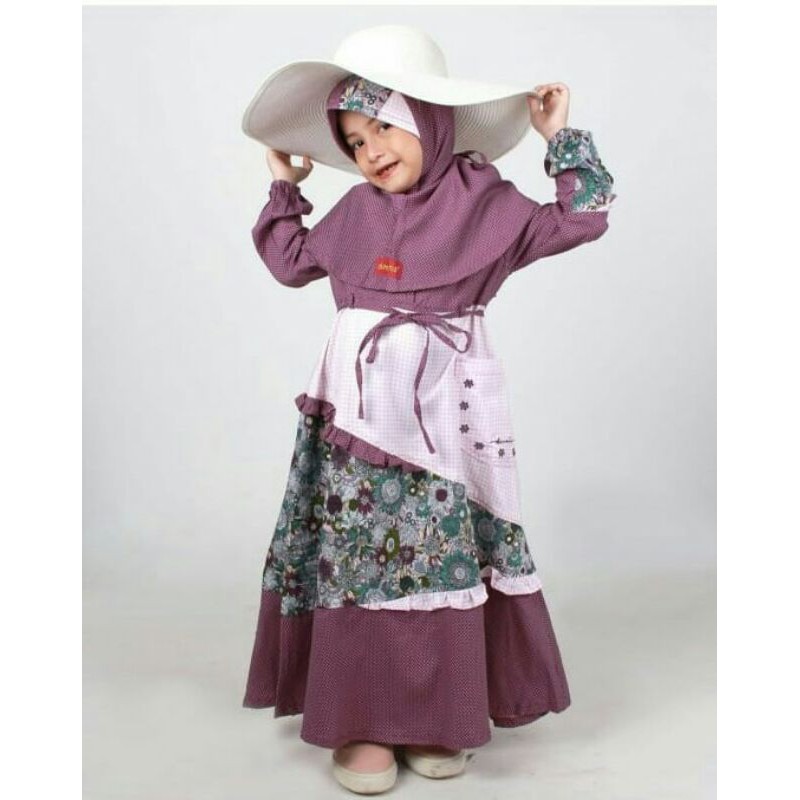 D'ladyDannis-GamisAnakPerempuan