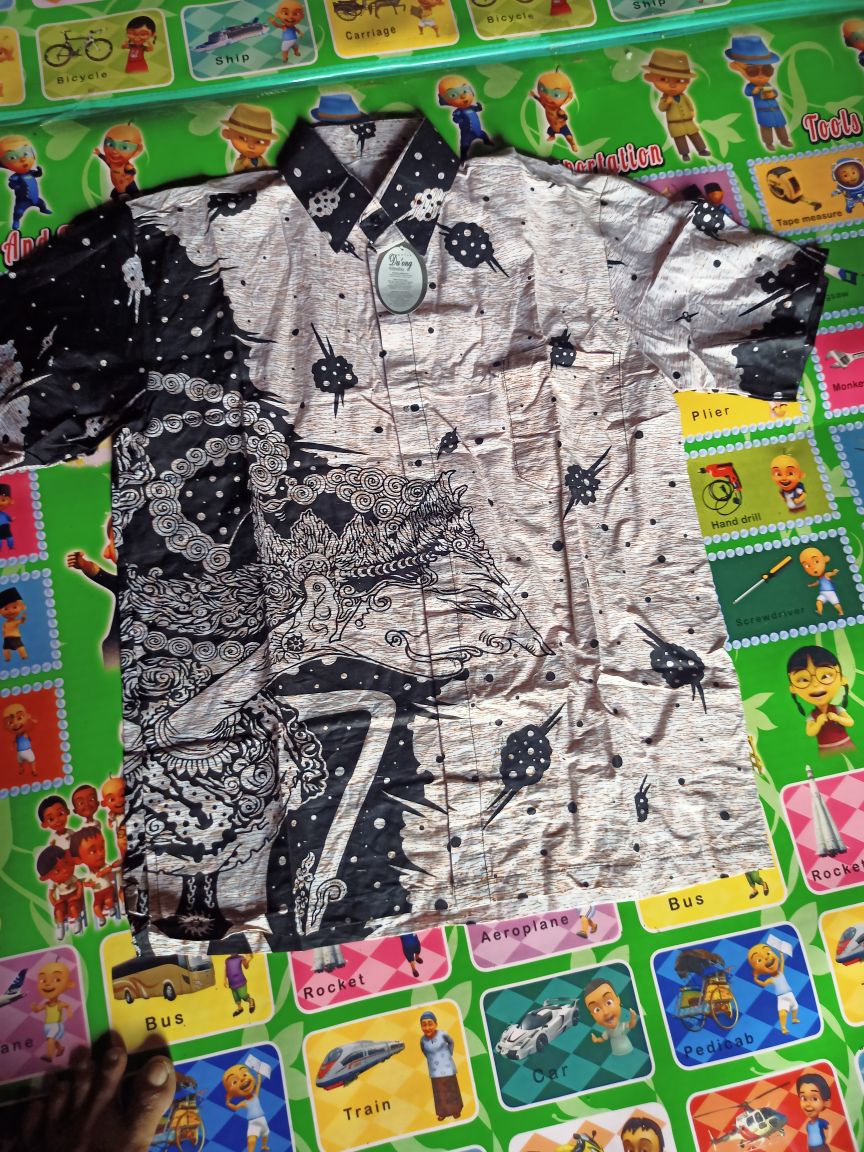 Kemeja Batik Pria Modern Motif Wayang Tunggal Putih Cream Kualitas Original Sragam M L Xl