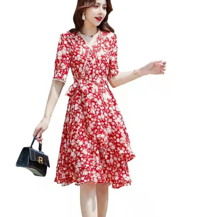 Tren Kekinian.. dress bunga/dress bunga korea/2022 baru gaun sifon bunga kecil V-neck seksi mid-leng