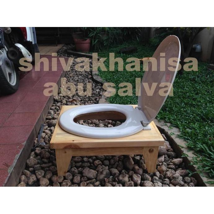 Kursi toilet wc duduk portable