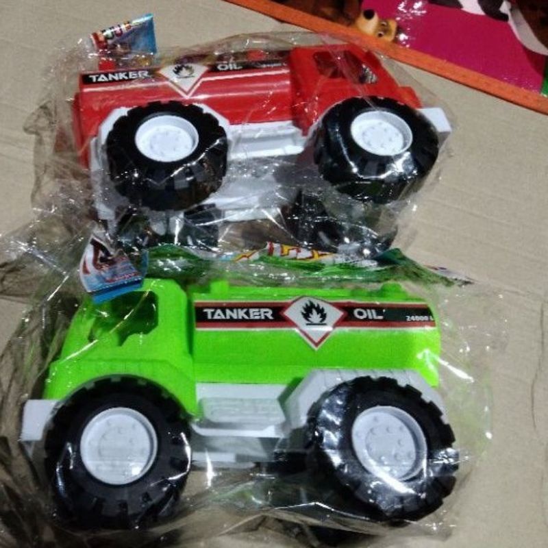 mainan mobil oil tanker mobil pom bensin oli bensin