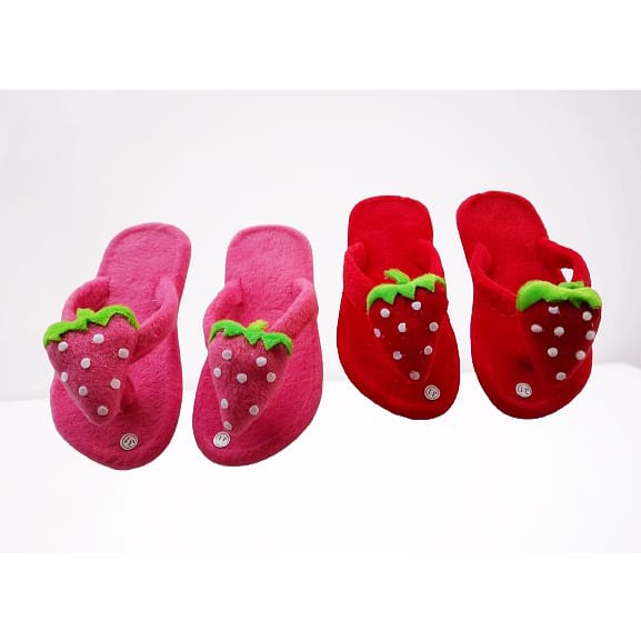 Sandal jepit anak bulu motif strowberry