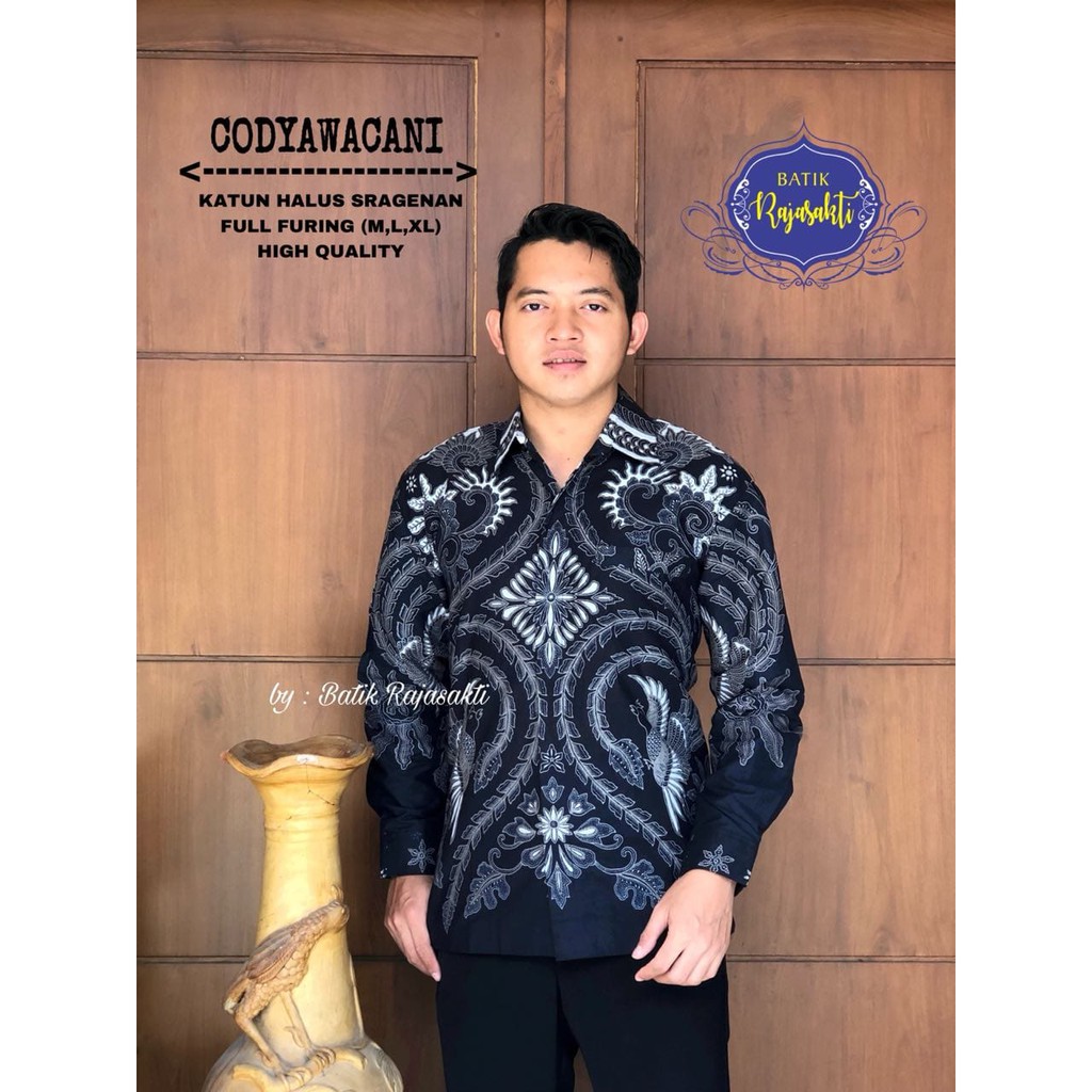 CODYAWAGENI RAJASAKTI KEMEJA BATIK SOLO PRIA LENGAN PANJANG LAPIS FURING ATASAN BATIK PREMIUM MODERN KATUN HALUS BAHUWIRYA  BANAMITRA BANAMITRA PUTIH BANGSAWAN BAYU PUTRA BERLIAN BIRU BHARATAYUDA BIMASENA BIRENDRA BIRU INDAH BRAHMAKERTA BRAHMAKERTA MERAH