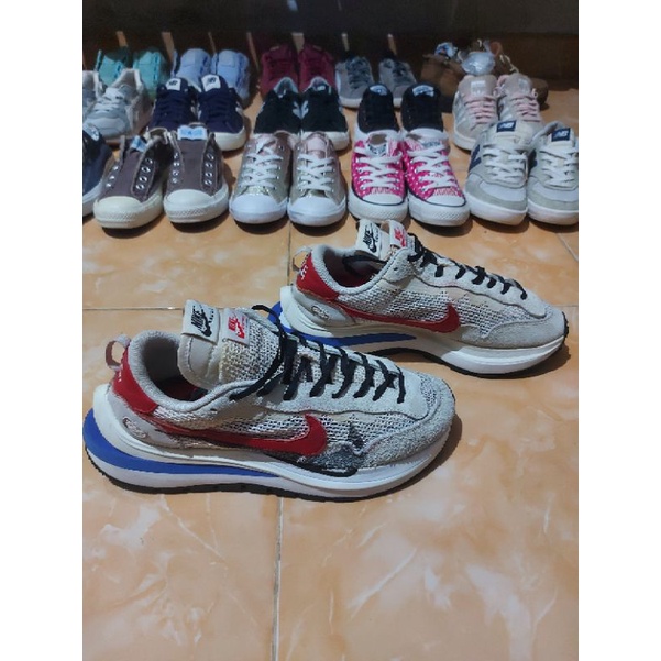 NIKE SACAI WAVLE SIZE 44,45  VIETNAM