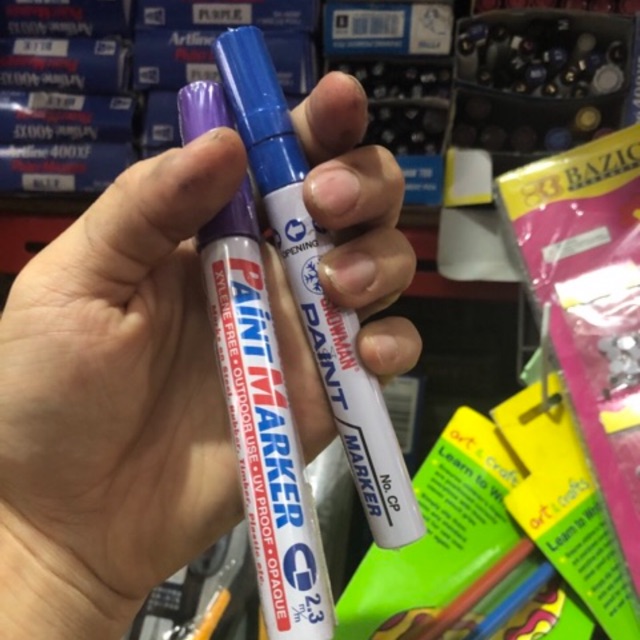 

Paint marker snowman atau artline