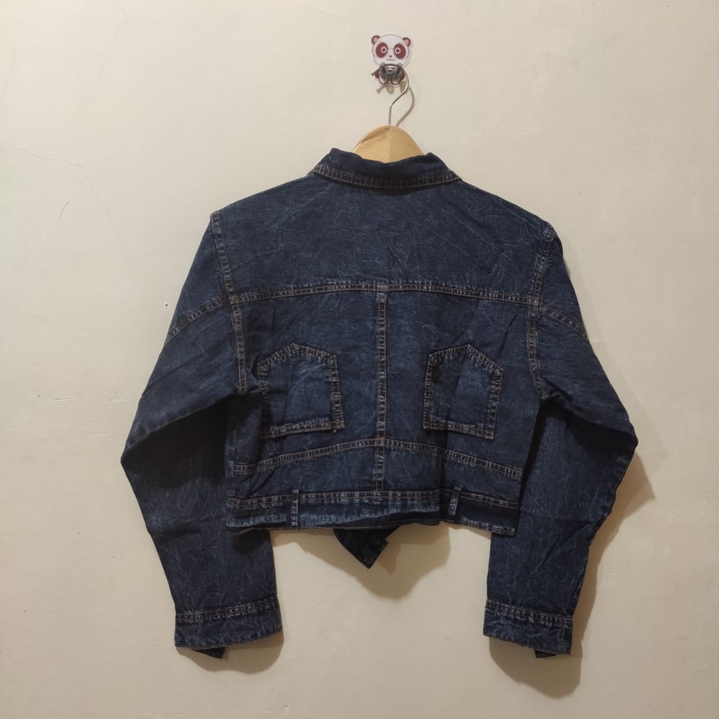 SNOWANSH JAKET JEANS CROP WANITA SAKU BELAKANG