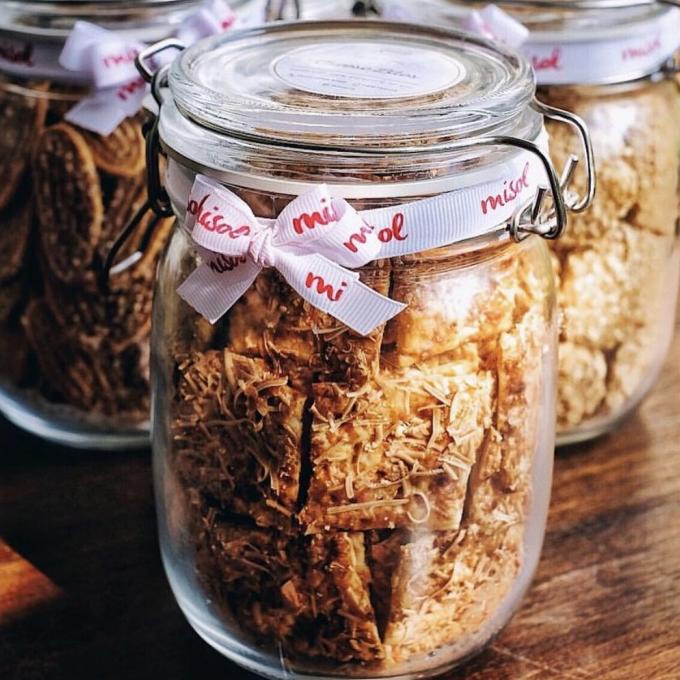 

CHEESE KERING BITES KUE JAR 138 KEMASAN MISOL KECIL GR NETTO XCD521XS