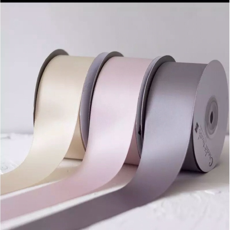 

pita satin double face 5cm (1)