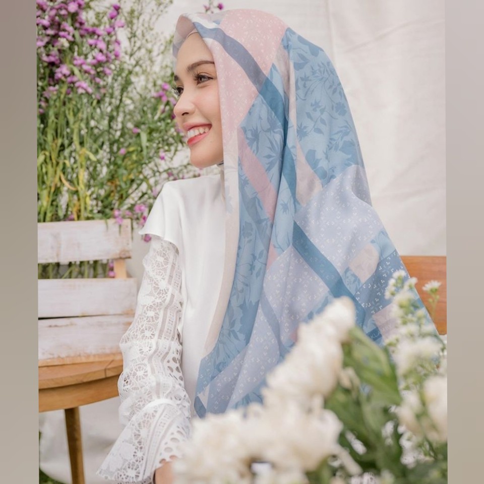 Rachel Scarf Color SKY by Wearing Klamby