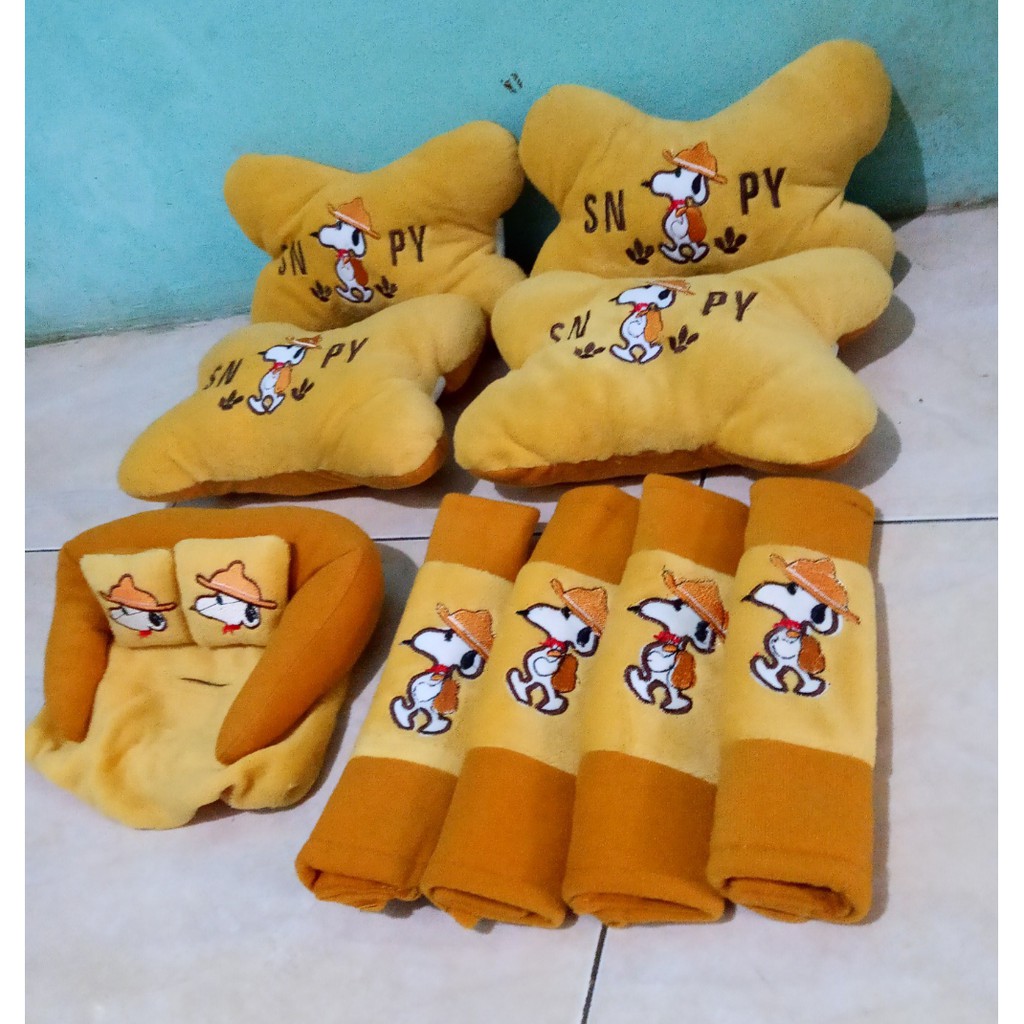 Bantal Mobil SNOOPY Cream Bantal Isi 4 Sandaran Leher Kepala Snoopy Cream