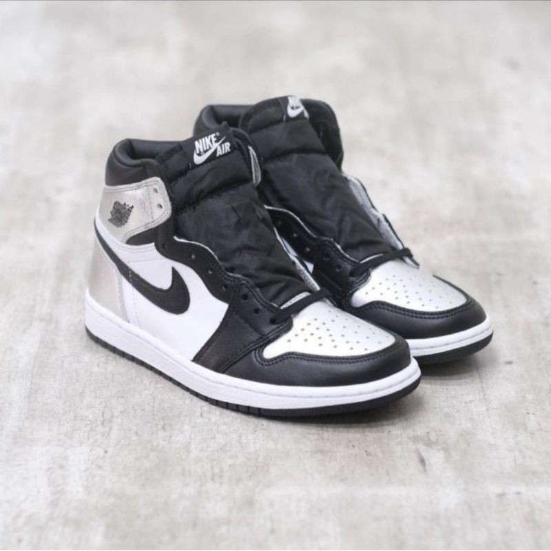 silver black jordan 1