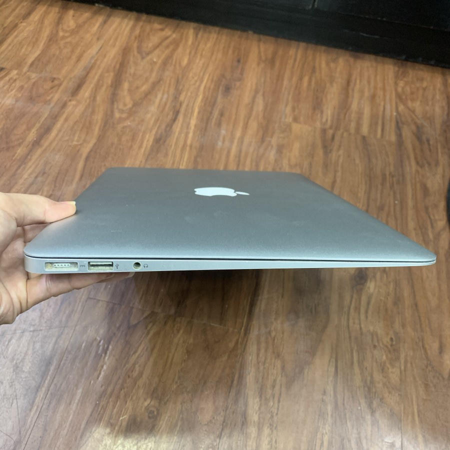 Macbook Air 13-inch Ci5 Ram 4GB SSD 128GB 2012 Muluss