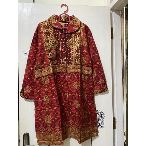 atasan batik wanita warna merah