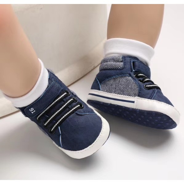 LittleAaron C529 SALUR BOOTS Sepatu Prewalker Bayi Laki Anti Selip Sol Halus Bahan Kulit PU