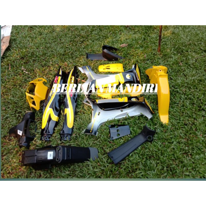 cover body halus depan belakang fizr f1zr caltex hitam kuning silver full set halus