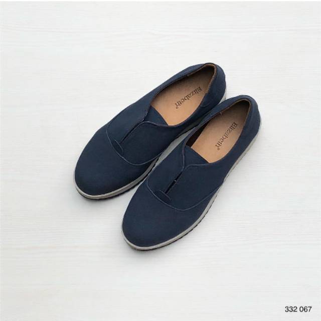 Sepatu Elizabeth