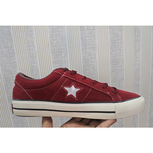 Sepatu Casual Converse One Star Merah BNIB