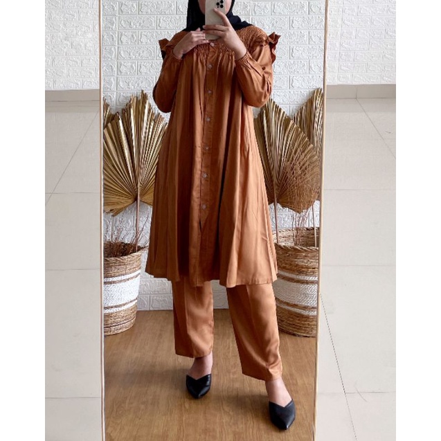 VIENNA SET SYIRAASWARDROBE