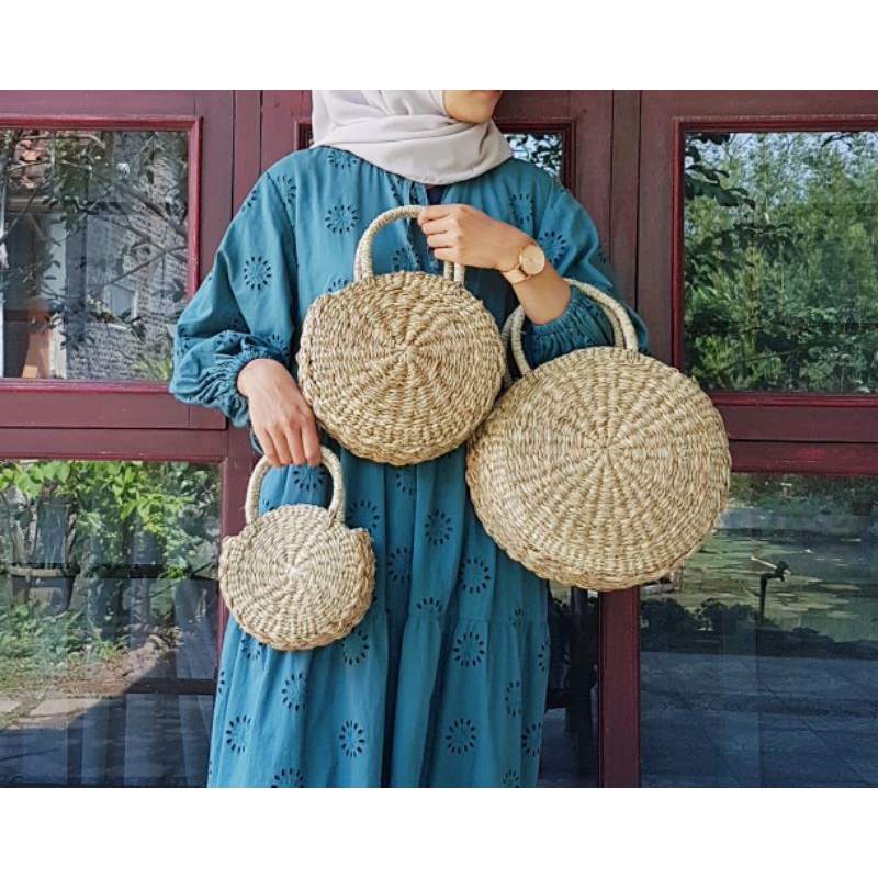 Tas Anyaman Mendong Bulat Sabit / Tas Wanita Unik Etnik Lucu Termurah / Tas Bali / Tas kerajinan