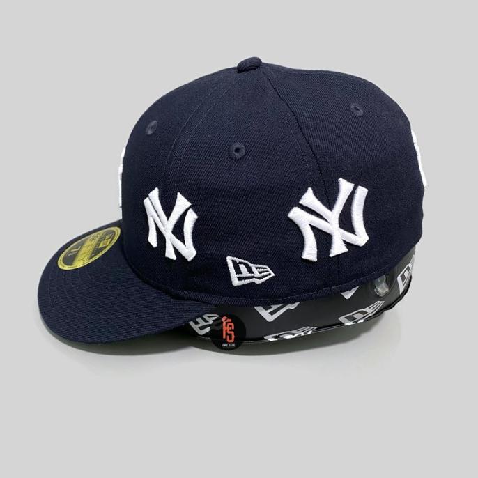 TOPI NEW ERA ORIGINAL 5950 LOW PROFILE ALL OVER LOGO NEW YORK YANKEES
