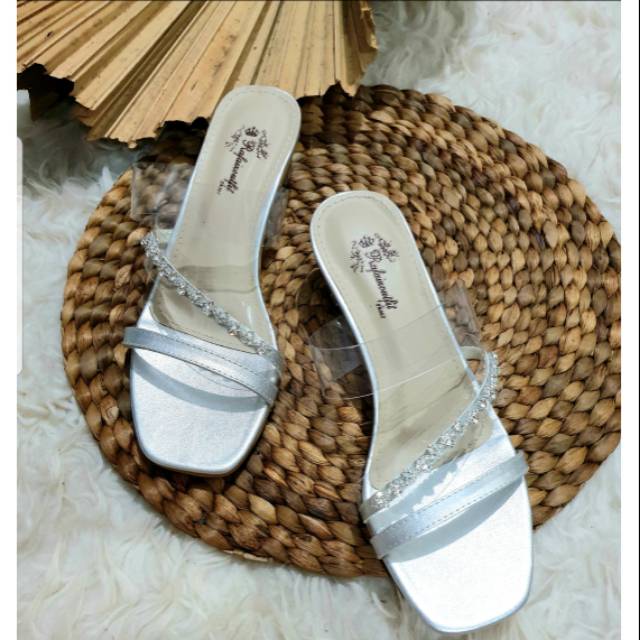 Sandal.kaca tiara silver sandal kaca wanita murah