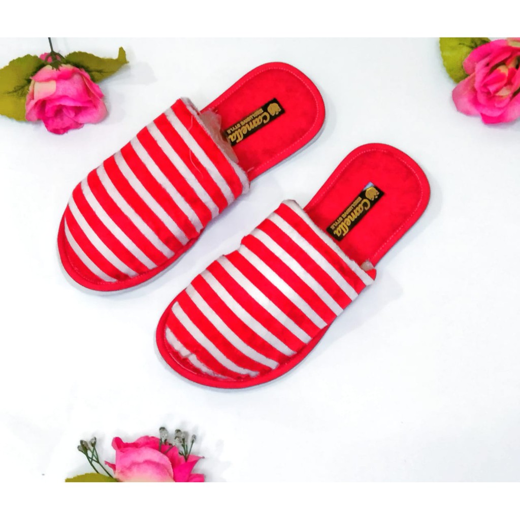 sandal slop bulu motif blaster