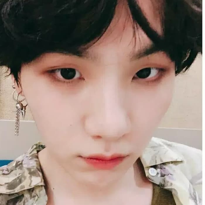 Anting KPOP BTS SUGA Earring Bangtan Boys Anting BTS Pria