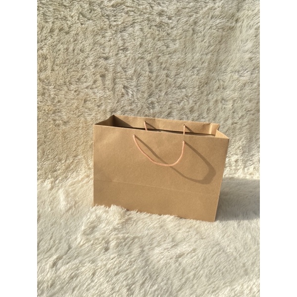 

paper bag coklat / paper bag brown craft / paper bag polos / paper bag custom / paper bag murah / paper bag ukuran 24x12x17