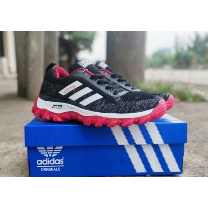 sepatu pria adidas running / adidas rajut / sepatu olahraga pria