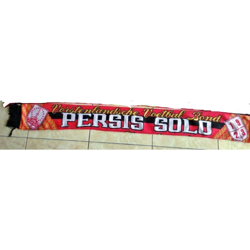 syal persis solo