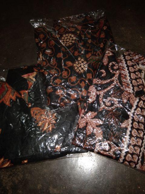 Kemeja Batik Pria Motif Ayam Ketawa
