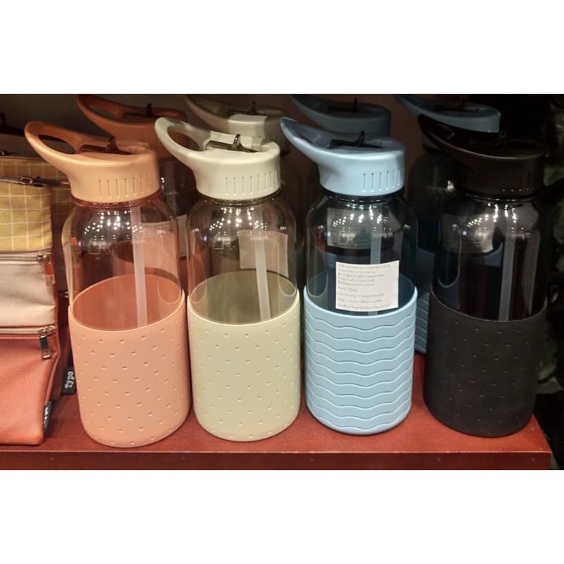 TYPO BOTOL MINUM 1 LITER