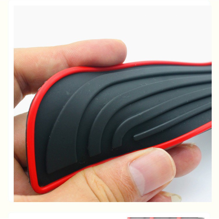 1 / 4pcs Stiker Pelindung Pintu Mobil Toyota Honda Threshold Bahan Karet Tebal