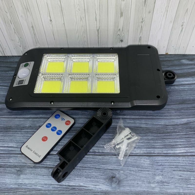 LAMPU JALAN BERTENAGA SURYA